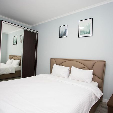 Apartament Curat Si Confortabil Str. Ismail 86 In Centrul Chisinaului Apartment ภายนอก รูปภาพ
